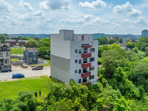 Riverview Ridge Condominiums in Pittsburgh, PA - Building Photo - Building Photo