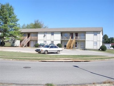 2212 Jonathan Dr NW in Huntsville, AL - Foto de edificio