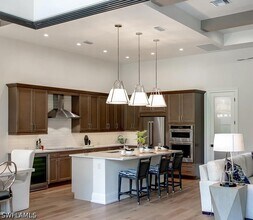 2935 Coco Lakes Dr in Naples, FL - Building Photo - Building Photo