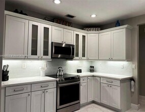 12591 NW 57th Pl in Coral Springs, FL - Building Photo - Building Photo