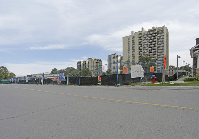 OpArt Lofts in Oakville, ON - Building Photo - Building Photo