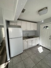 1611 W 34th St in Jacksonville, FL - Building Photo - Building Photo