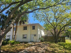 1406 36th Ave in Vero Beach, FL - Building Photo