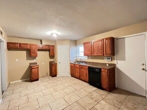 3305 Thomas Ave in Midland, TX - Building Photo - Building Photo