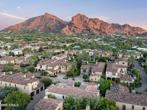 4949 E Lincoln Dr in Scottsdale, AZ - Building Photo - Building Photo