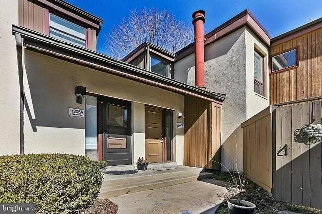 11205 Avalanche Way in Columbia, MD - Foto de edificio - Building Photo
