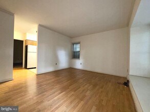 2506 Fairfax Dr in Arlington, VA - Building Photo - Building Photo