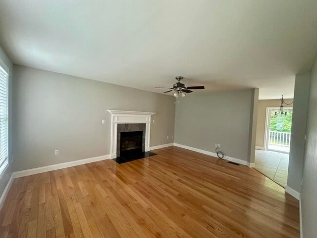 74 Jessica Dr in Merrimack, NH - Building Photo - Building Photo
