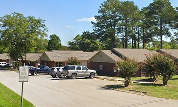 545 E 1st St in Groveton, TX - Building Photo - Building Photo