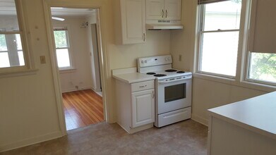 1448 Wilmette Ave-Unit -2 in Wilmette, IL - Building Photo - Building Photo