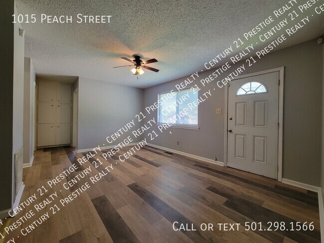 1015 Peach St in Jacksonville, AR - Building Photo - Building Photo