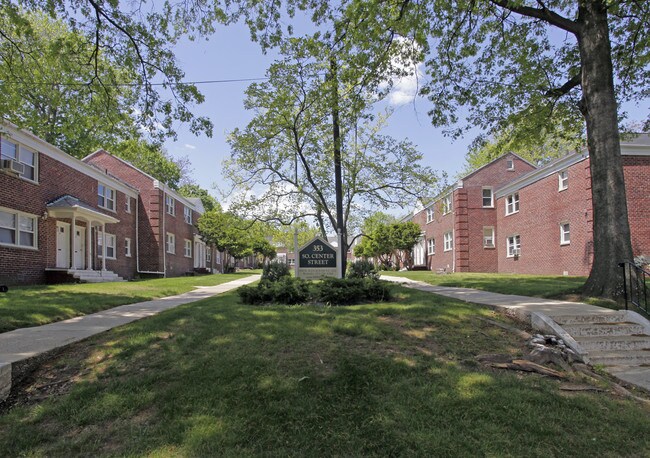 Center Street Apartments in Orange, NJ - Foto de edificio - Building Photo