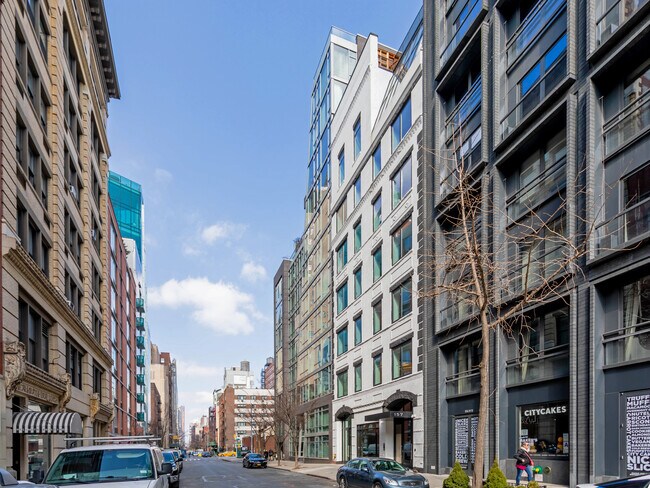 Slate Condominium in New York, NY - Building Photo - Building Photo