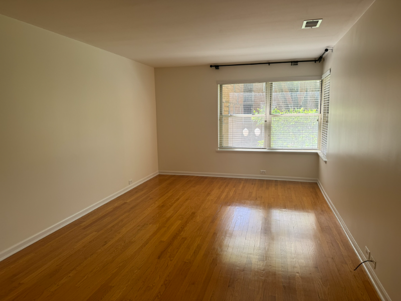 4935 N Wolcott Ave-Unit -Apt 1A in Chicago, IL - Building Photo