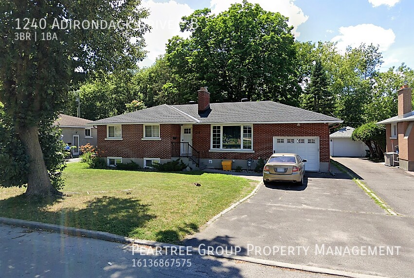 1240 Adirondack Dr in Ottawa, ON - Building Photo