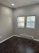 1835 E Monmouth St in Philadelphia, PA - Building Photo - Building Photo