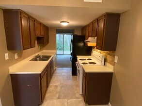 1906 Dudley Ct in Virginia Beach, VA - Building Photo - Building Photo