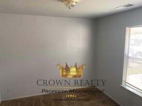 1204 N Divisadero St-Unit -M in Visalia, CA - Building Photo - Building Photo