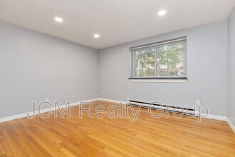 880 Broadway in Chelsea, MA - Building Photo - Building Photo
