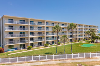 Cocoa Beach Towers in Cocoa Beach, FL - Building Photo - Building Photo