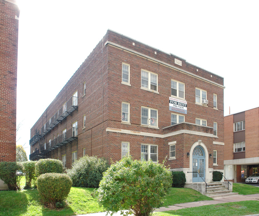 Standish in Rochester, NY - Building Photo