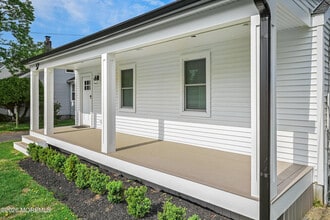 57 Villa Pl in Eatontown, NJ - Building Photo - Building Photo