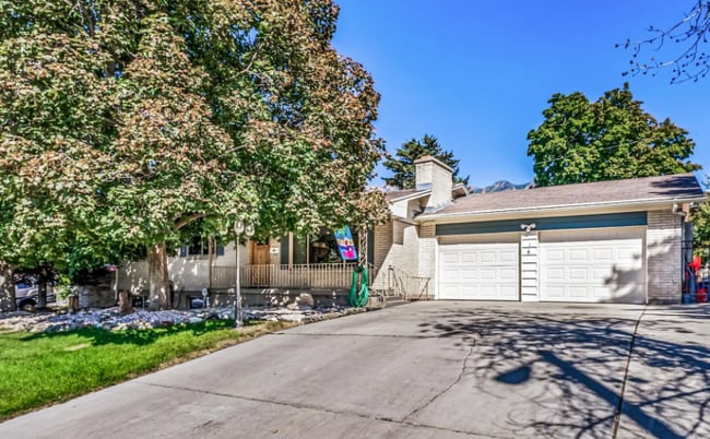 2759 S 2445 E in Cottonwood Heights, UT - Building Photo - Building Photo