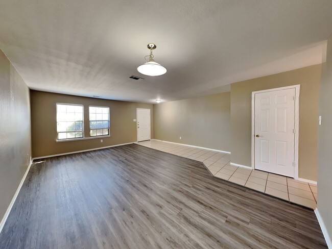 13113 Settlers Trail in Fort Worth, TX - Building Photo - Building Photo