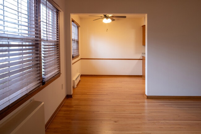 The Heritage Apartments in Edina, MN - Building Photo - Building Photo