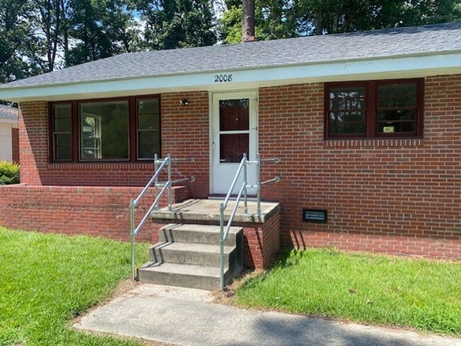 property at 2008 Beverly Rd