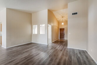 9646 E Paseo San Ardo in Tucson, AZ - Building Photo - Building Photo
