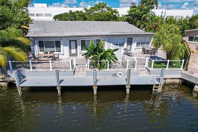 5720 NE 27th Ave in Fort Lauderdale, FL - Building Photo - Building Photo