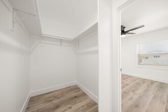 3504 Sandwood St-Unit -3506-02 in Lakewood, CA - Building Photo - Building Photo