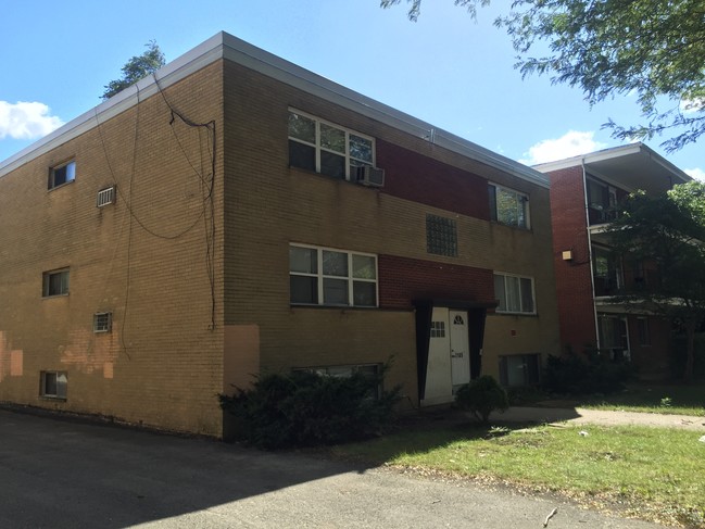 Lorraine Apartments in Waukegan, IL - Building Photo - Building Photo