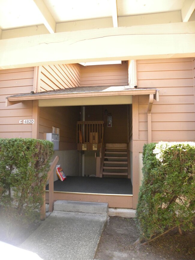 property at 4820 S 187th Pl