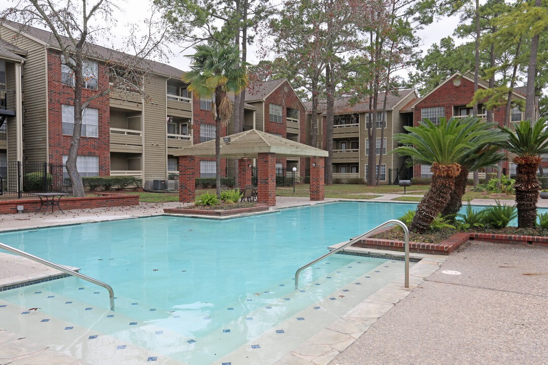 Breton Mill in Houston, TX - Foto de edificio