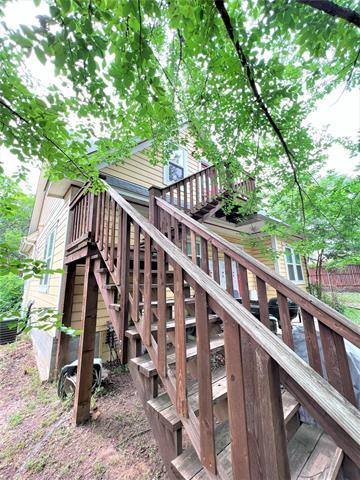 property at 609 Myrtle St