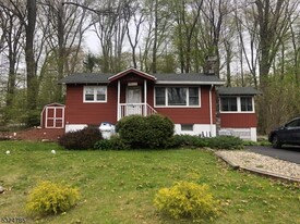 208 Pohatcong Rd