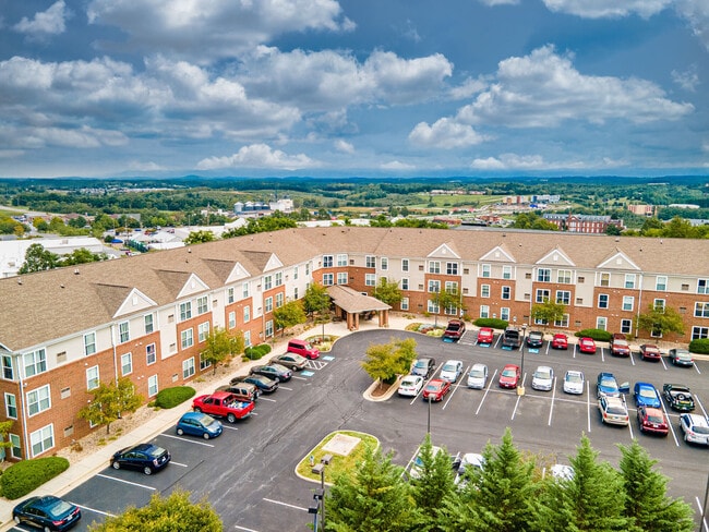 Valley View Senior Apartments in Staunton, VA - Foto de edificio - Building Photo