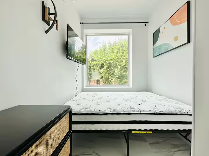 Furnished room/NOT APARTMENT in Brooklyn, NY - Building Photo