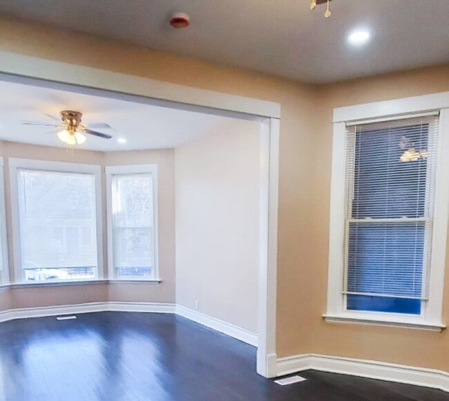 1540 N Keeler Ave in Chicago, IL - Foto de edificio - Building Photo