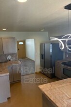 4027 E Windrose Dr in Phoenix, AZ - Building Photo - Building Photo