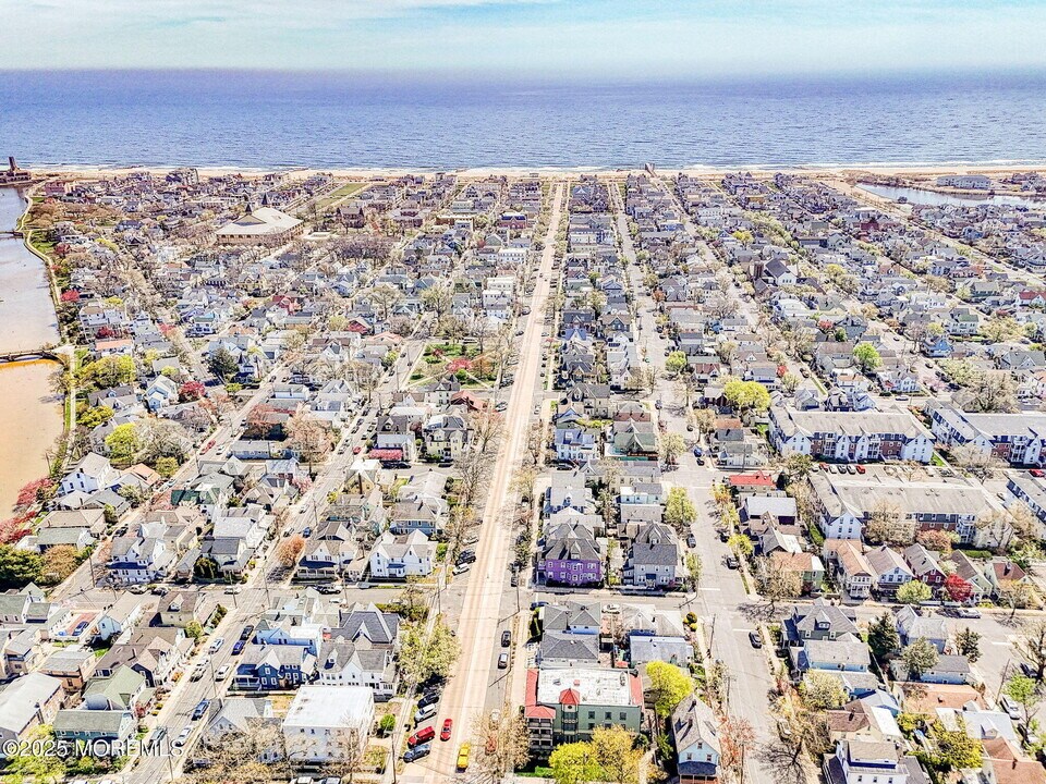 140 Main Ave in Ocean Grove, NJ - Building Photo