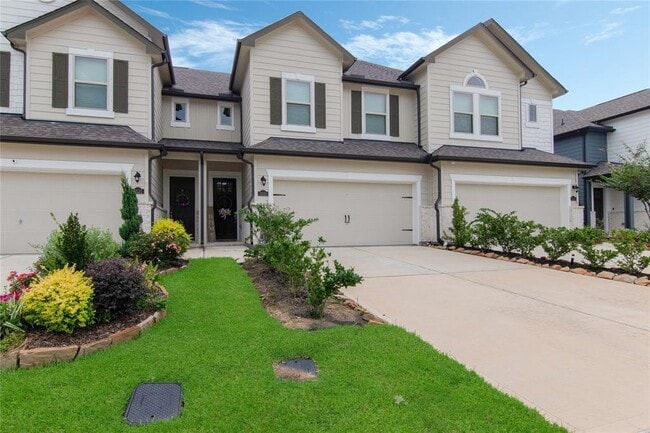 property at 5533 Evanston Ln