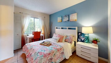 Sandy Lane in Largo, FL - Foto de edificio - Building Photo