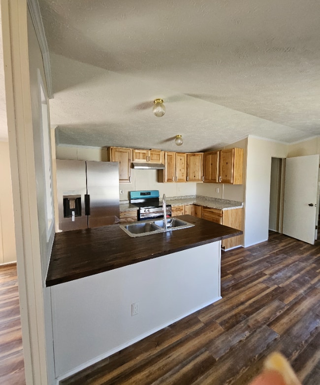 property at 324 W Front St