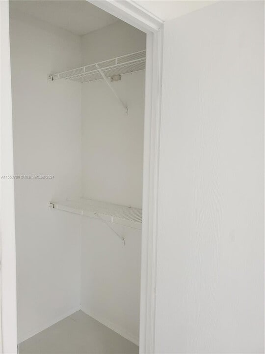2461 SW 82nd Ave, Unit 101 in Davie, FL - Building Photo