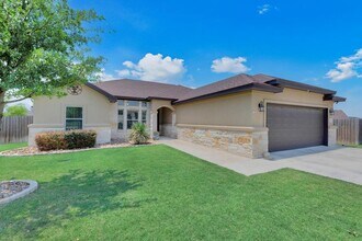 165 Greg Ln in Jarrell, TX - Building Photo - Building Photo