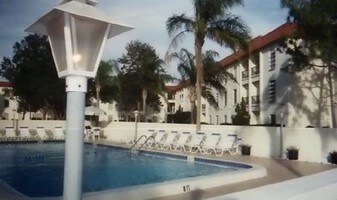 2700 Bayshore Blvd in Dunedin, FL - Building Photo