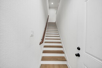 8316 Corinth St in Houston, TX - Building Photo - Building Photo
